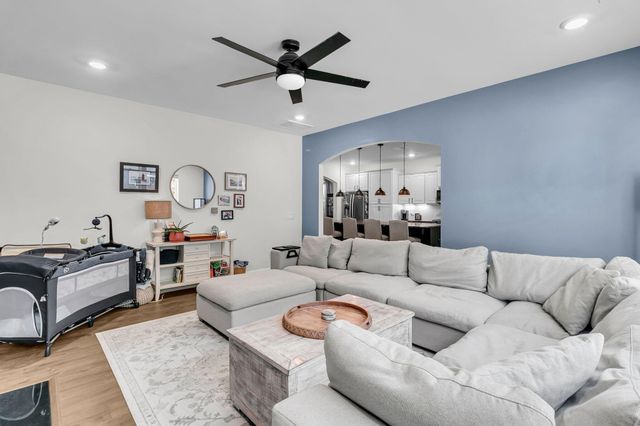 1084 Magnolia Warbler Way, Ravenel, SC 29470