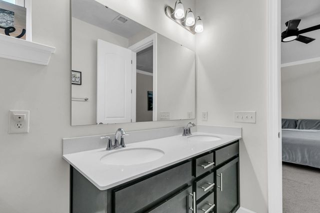 1084 Magnolia Warbler Way, Ravenel, SC 29470