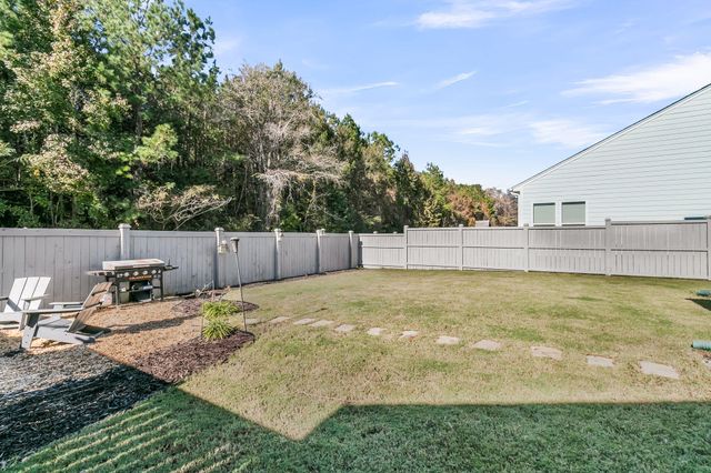 1084 Magnolia Warbler Way, Ravenel, SC 29470