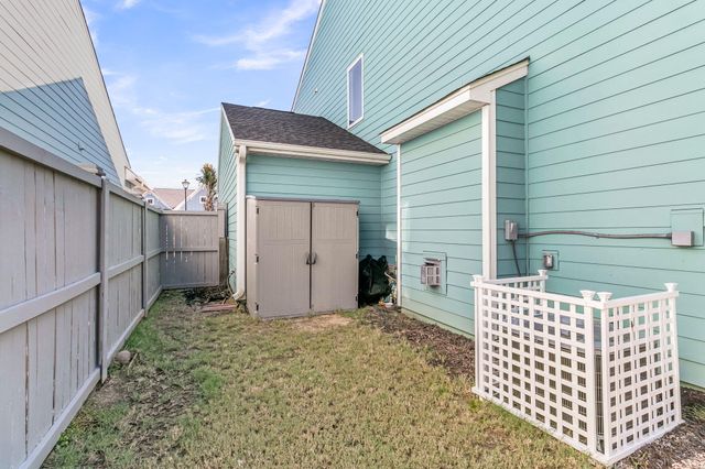 1084 Magnolia Warbler Way, Ravenel, SC 29470