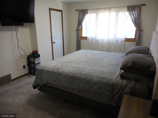 12917 130th Court, Burnsville, MN 55337