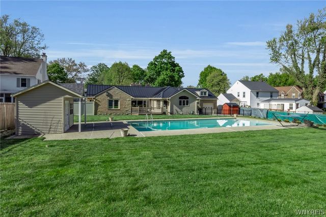 31 Rosedale Avenue, Hamburg, NY 14075
