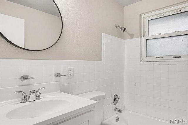 11523 Withersfield Drive, St Louis, MO 63138