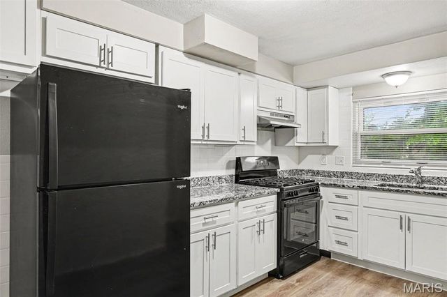 11523 Withersfield Drive, St Louis, MO 63138