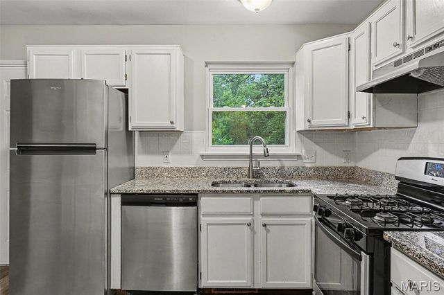 11523 Withersfield Drive, St Louis, MO 63138