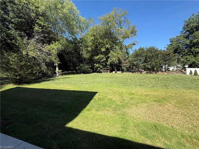 3963 Talcott Avenue, Winston-salem, NC 27106