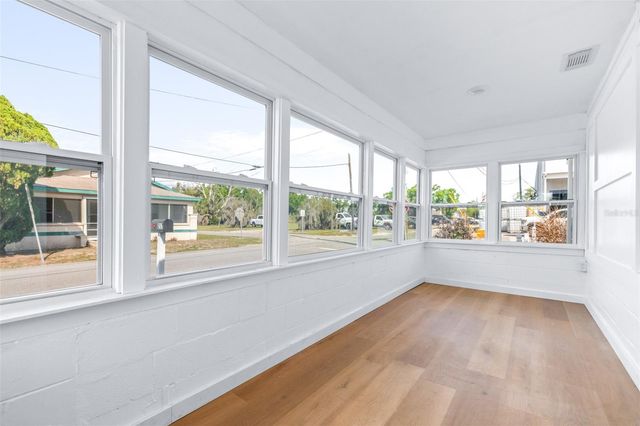 217 NW 4TH AVENUE, Mulberry, FL 33860