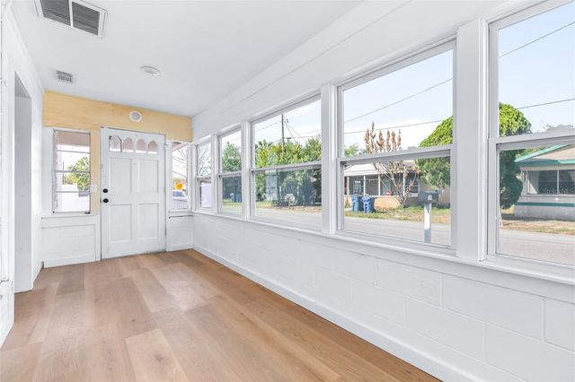 217 NW 4TH AVENUE, Mulberry, FL 33860