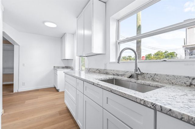 217 NW 4TH AVENUE, Mulberry, FL 33860