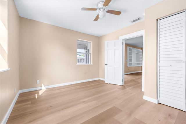 217 NW 4TH AVENUE, Mulberry, FL 33860