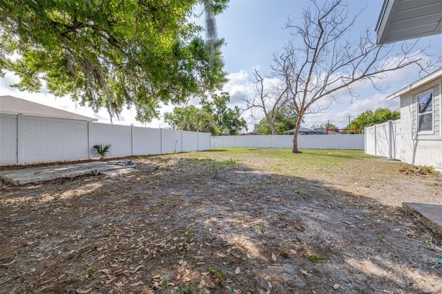 217 NW 4TH AVENUE, Mulberry, FL 33860