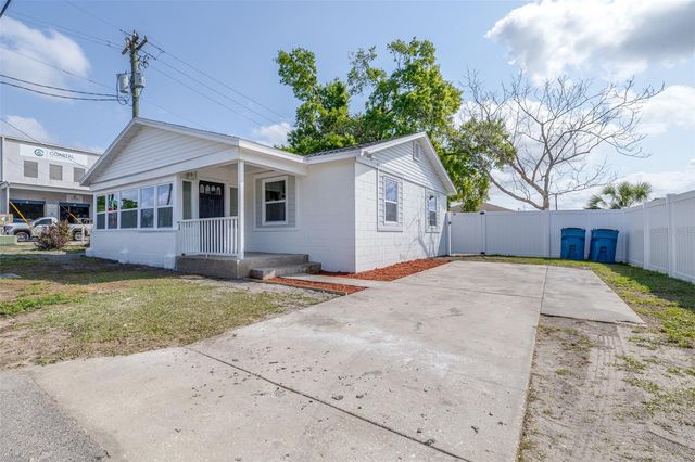 217 NW 4TH AVENUE, Mulberry, FL 33860