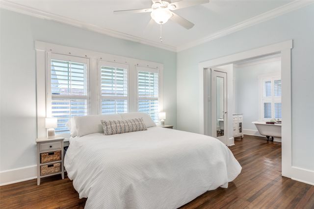 1204 Virginia Place, Fort Worth, TX 76107