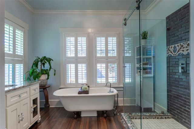 1204 Virginia Place, Fort Worth, TX 76107