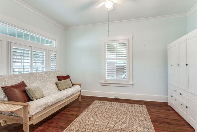 1204 Virginia Place, Fort Worth, TX 76107