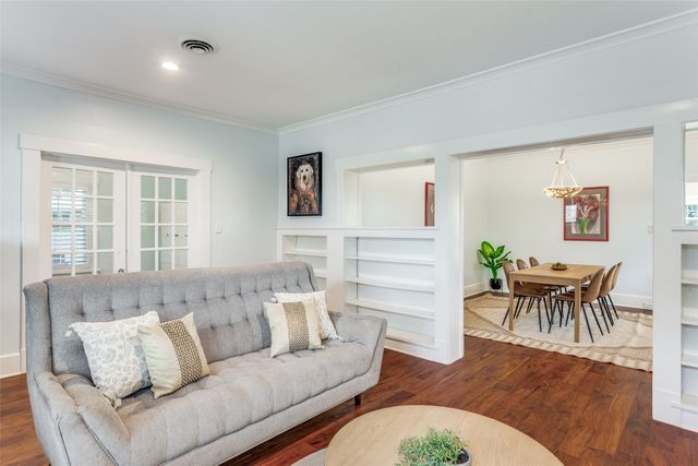 1204 Virginia Place, Fort Worth, TX 76107