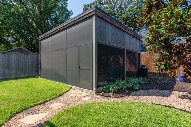 1204 Virginia Place, Fort Worth, TX 76107