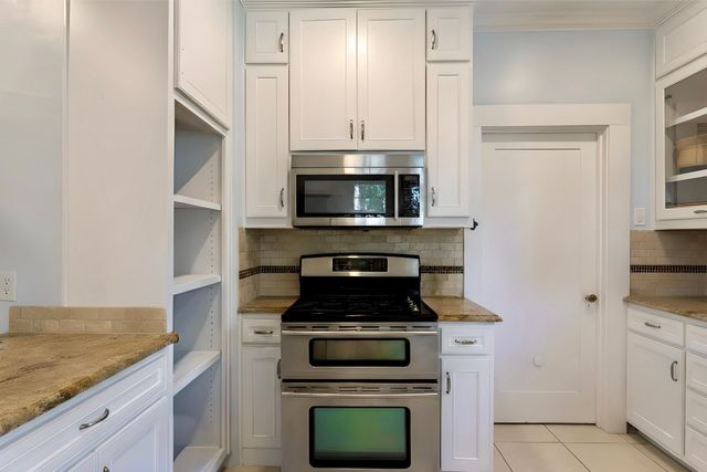 1204 Virginia Place, Fort Worth, TX 76107