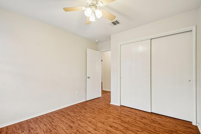 100 Kendall CV, Elgin, TX 78621