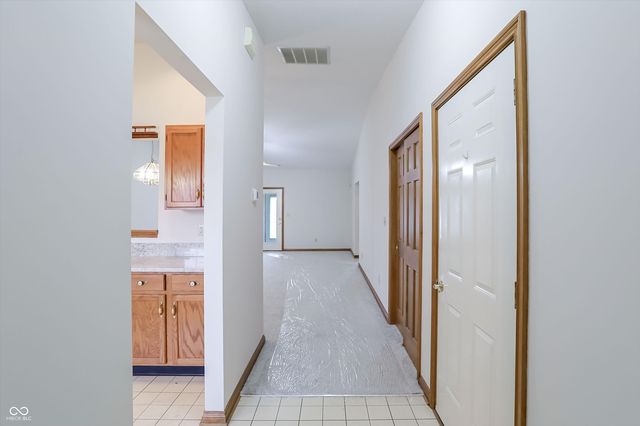 1347 Swan Drive, Franklin, IN 46131