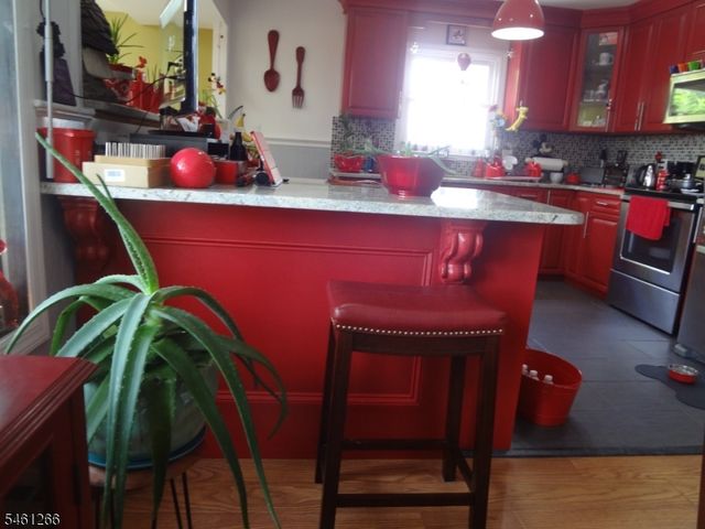 4 Wilbur Ter, Sayreville Boro, NJ 08872