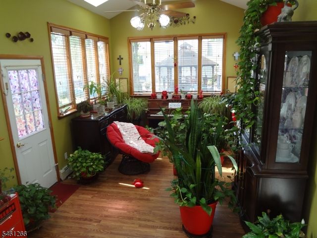 4 Wilbur Ter, Sayreville Boro, NJ 08872
