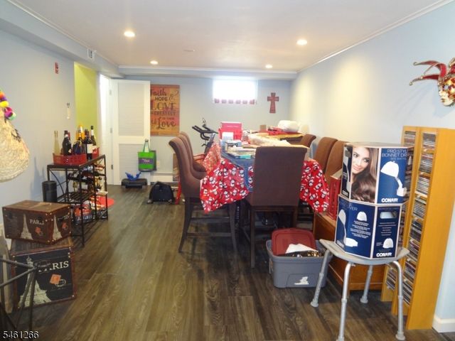 4 Wilbur Ter, Sayreville Boro, NJ 08872