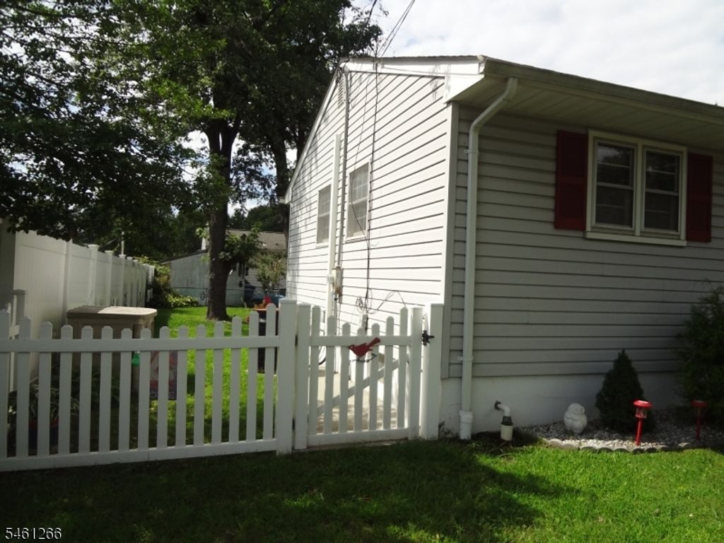 4 Wilbur Ter, Sayreville Boro, NJ 08872 — photo 4