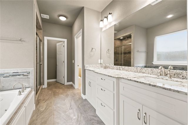 1808 SW Hayfield Avenue, Bentonville, AR 72713