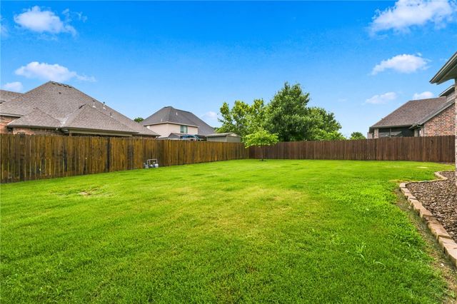 1808 SW Hayfield Avenue, Bentonville, AR 72713