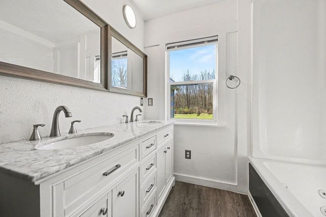 25765 M-43, Almena Twp, MI 49071