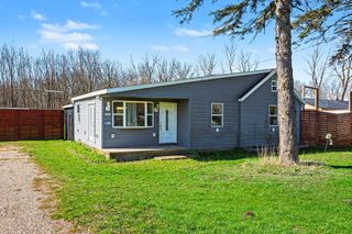 25765 M-43, Almena Twp, MI 49071
