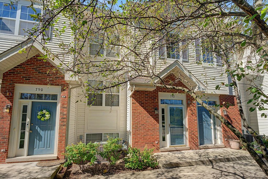 792 RIVER MILL Parkway, Wheeling, IL 60090
