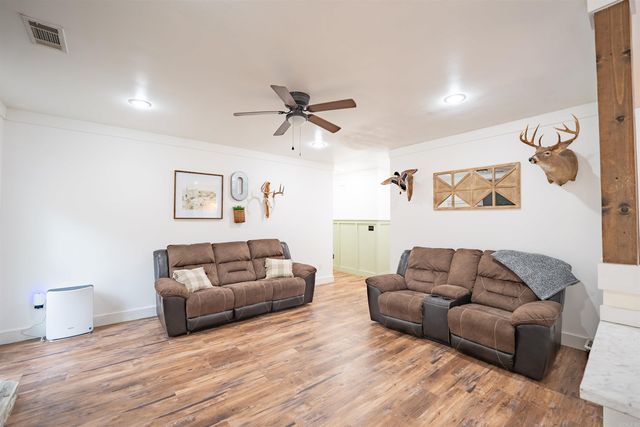 1210 Ridgecrest Drive, Benton, AR 72015