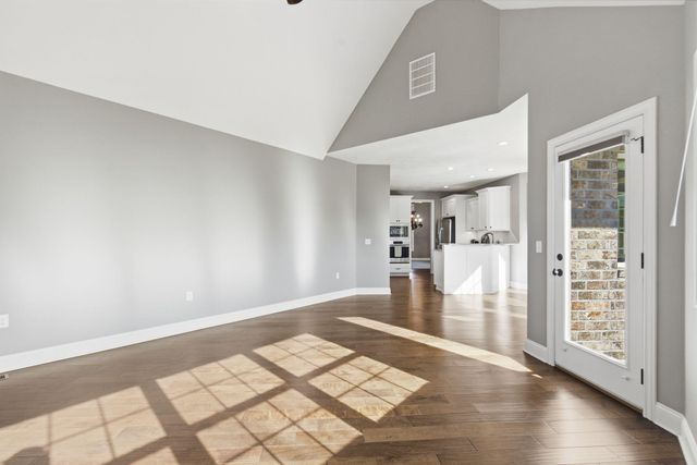 842 E Abbey Court, Nixa, MO 65714