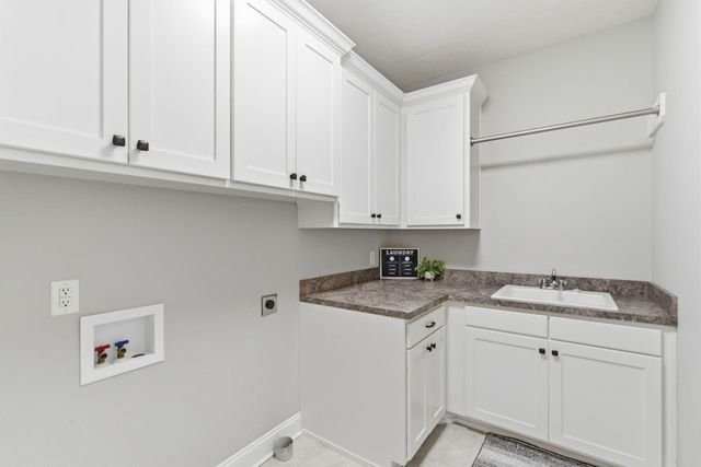 842 E Abbey Court, Nixa, MO 65714