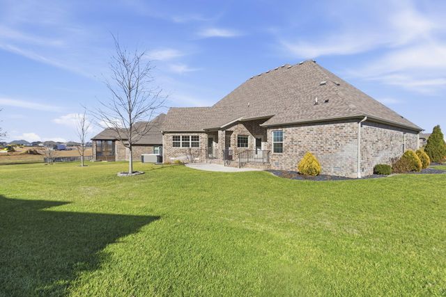 842 E Abbey Court, Nixa, MO 65714