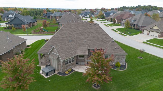 842 E Abbey Court, Nixa, MO 65714