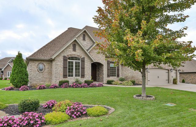 842 E Abbey Court, Nixa, MO 65714