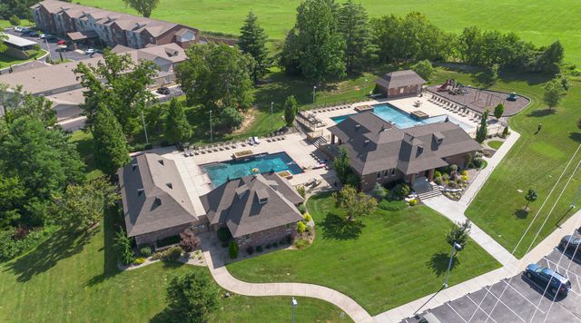 842 E Abbey Court, Nixa, MO 65714