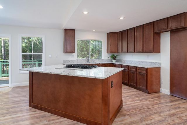 3561 Stope Dr, Placerville, CA 95667