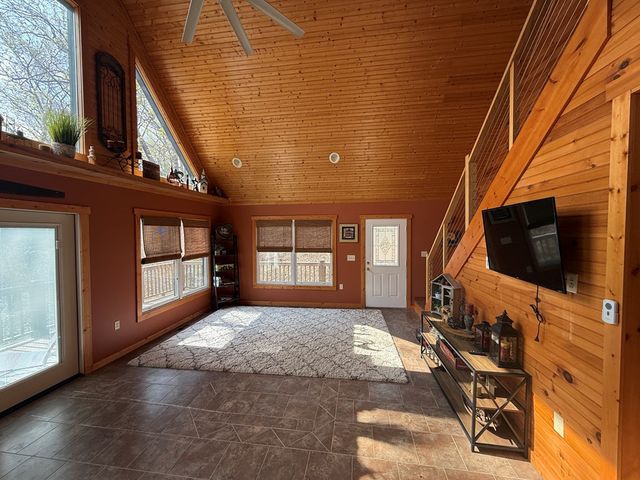 270 Marina Drive, Murphy, NC 28906