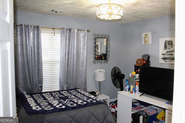 2534 Cedar Way, Loganville, GA 30052