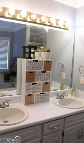 2534 Cedar Way, Loganville, GA 30052