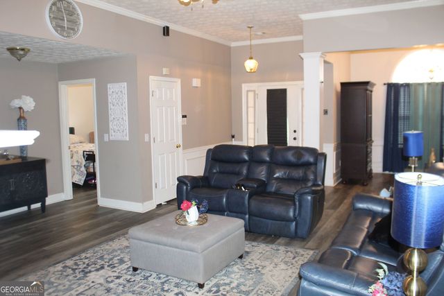 2534 Cedar Way, Loganville, GA 30052