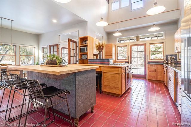 3940 Dexter Ann Arbor Road, Ann Arbor, MI 48103