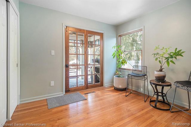 3940 Dexter Ann Arbor Road, Ann Arbor, MI 48103