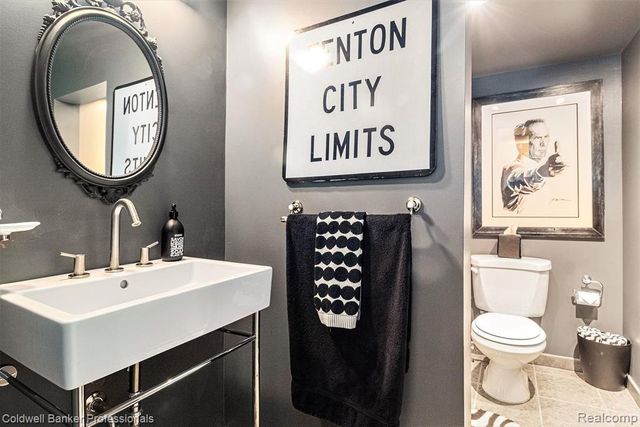 3940 Dexter Ann Arbor Road, Ann Arbor, MI 48103