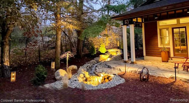 3940 Dexter Ann Arbor Road, Ann Arbor, MI 48103