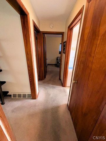 2092 West Genesee Street Road, Aurelius, NY 13021